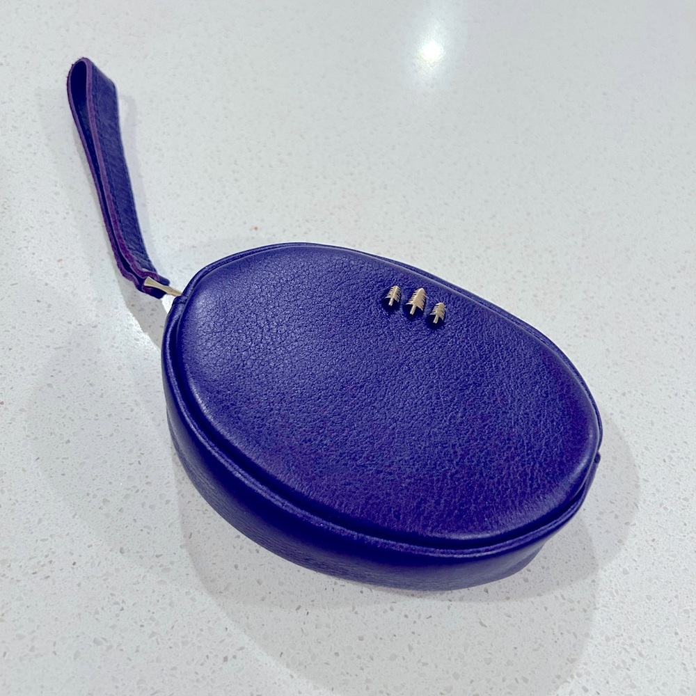 Portland Leather Roswell Pouch Wristlet in Amethyst - small